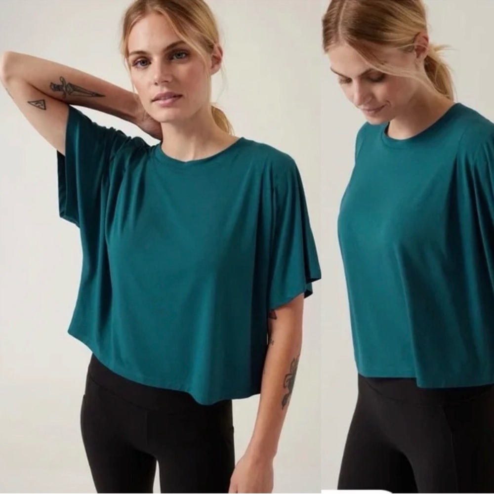 Athleta Elemental Cropped Tee in Dark Sardina Blue Women’s XL